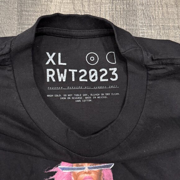 Beyonce Year of Renaissance Pssy Pink Tour Shirt Vogue size XL - Picture 2 of 4